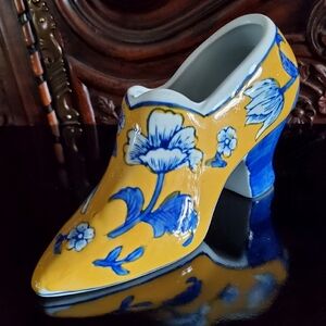 (ONLY SOLD IN BUNDLE of 2items or More)Yellow💛Blue💙 7" Ceramic Slipper